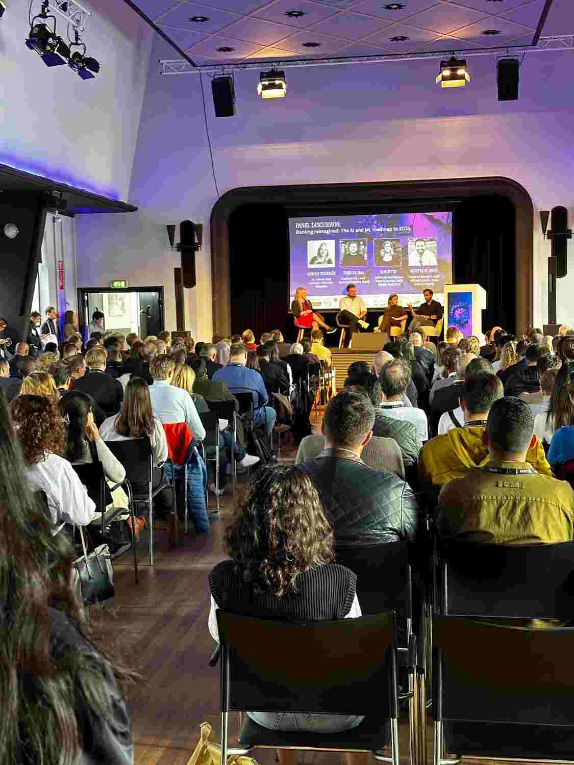 A panel discussion about the future of banking, moderated by Gerlyn Tiigemäe